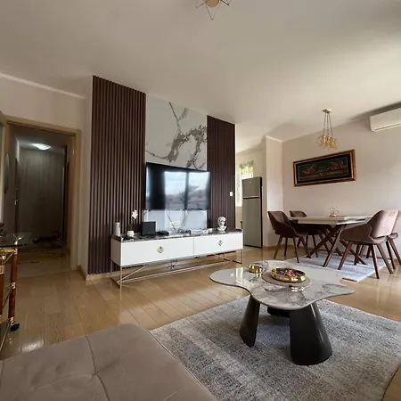 Casa *